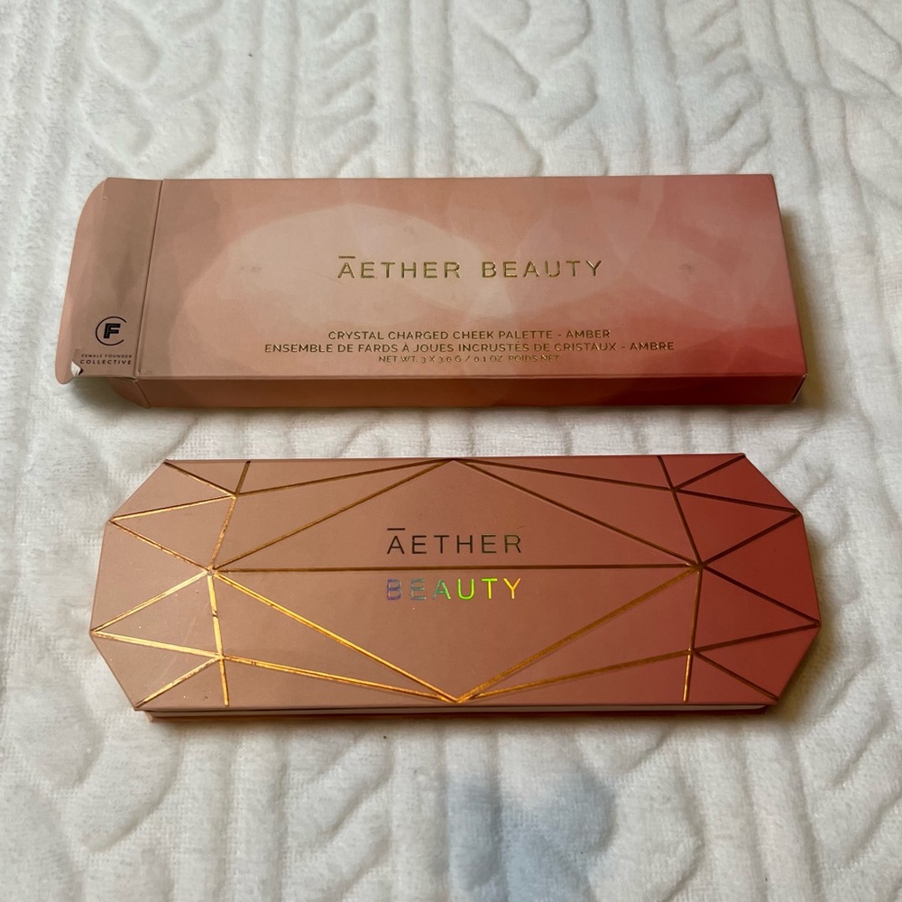 💗 Aethr Beauty - Crystal Charged Cheek Palette